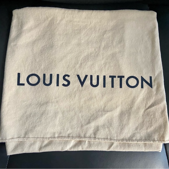 100% AUTHENTIC LV DUSTBAGS (2) - Picture 9 of 9